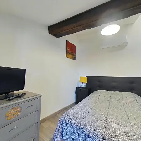 41 3, Rue Trivalle Apartman *